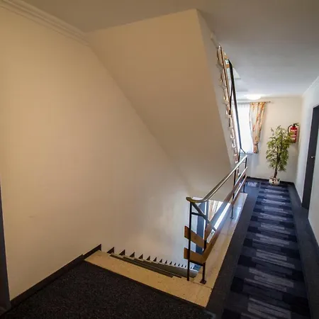 Hotel Zur Laend 5*