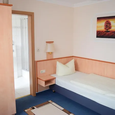Szálloda Zur Laend