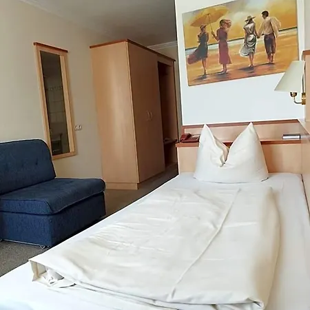 Hotel Zur Länd 5*