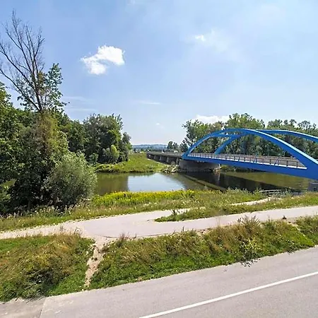 Zur Laend Szálloda Moosburg